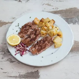 Salsiccia ai ferri con patate di montagna